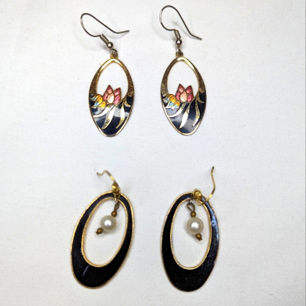Pair of Vintage Oval Dangle Earrings